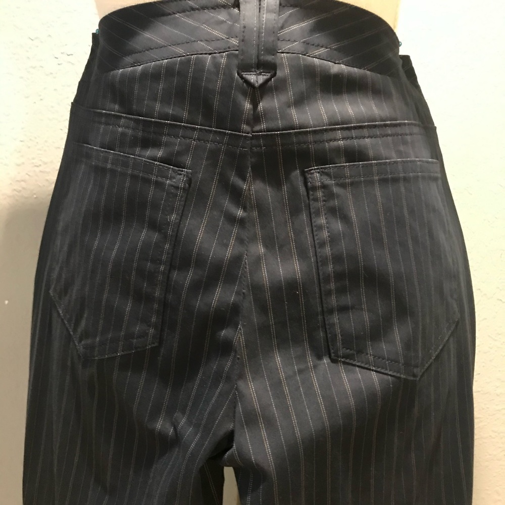 pants - Picture 2 of 3